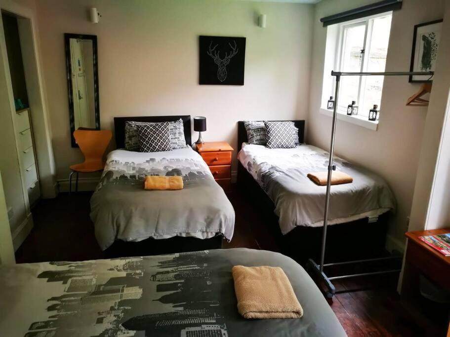 The Kingsview Townhouse - Boutique Hostel EDI Eksteriør bilde